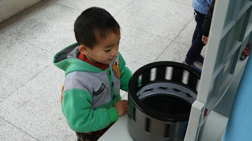 科普惠民走基层 大篷车开进乡村“袖珍”小学