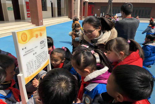 科普大篷车走进南京市青秀城小学