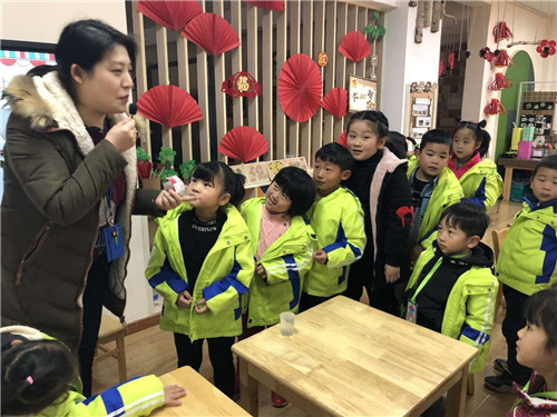 南京科技馆科学教育活动走进永安花苑幼儿园