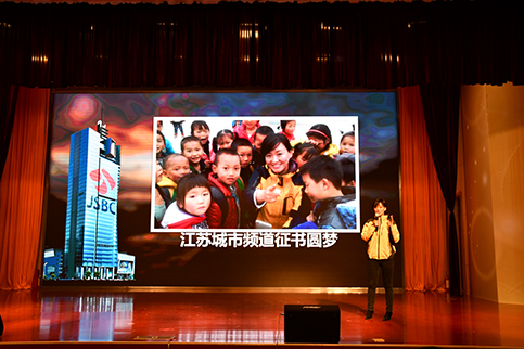 “我们的40年图片展”昨日在南京科技馆成功开幕！