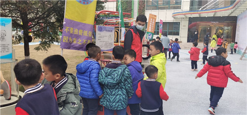“科普志愿 党员先行”主题活动走进南京小天鹅幼儿园
