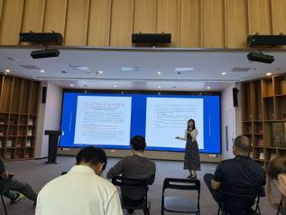 南京市青少年科学教育研讨会暨南京市第三十一届中小学师生科技创新大赛 首期培训班顺利举办