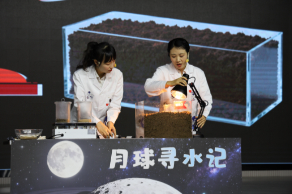 南京科技馆选手在“第六届江苏省科技馆辅导员大赛”中喜获佳绩