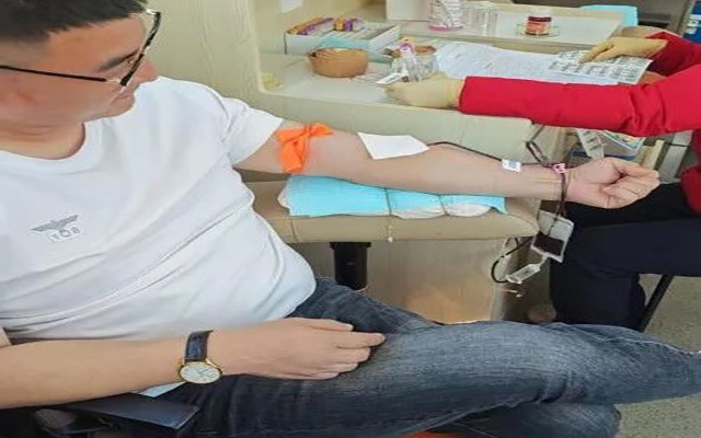 为爱举手，传递温暖——南京科技馆联合江苏省血液中心开展公益爱心活动