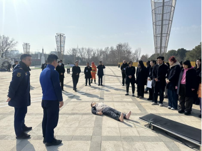 我馆组织开展春节前消防演练