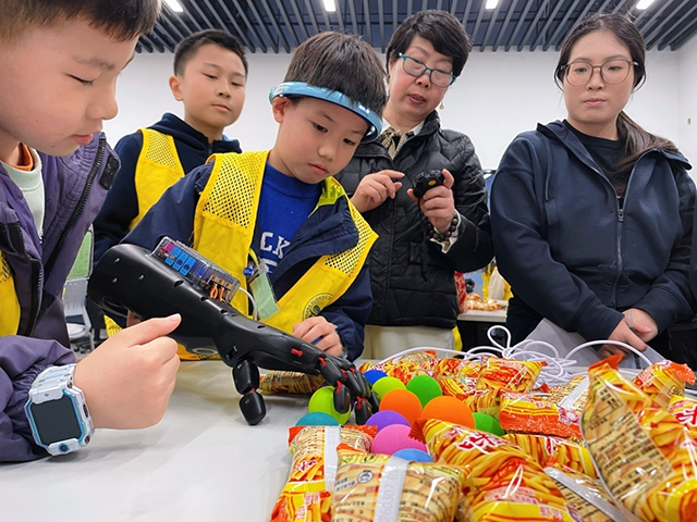 人气爆棚！首日 1.3 万人次打卡南京科技馆 解锁春假 “科技遛娃” 新方式