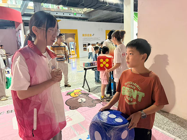 青春赴科普之约 志愿伴七彩盛夏——南京科技馆暑期科普嘉年华圆满收官