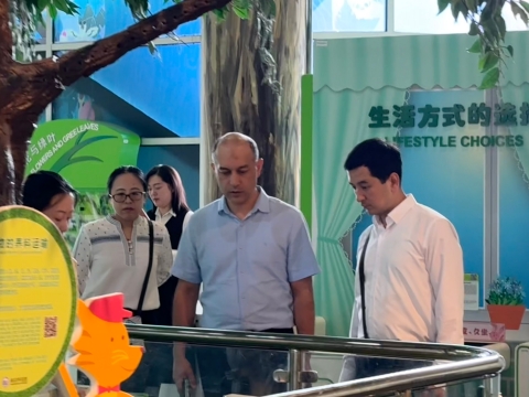乌兹别克斯坦国家自然博物馆代表团莅临南京科技馆考察交流