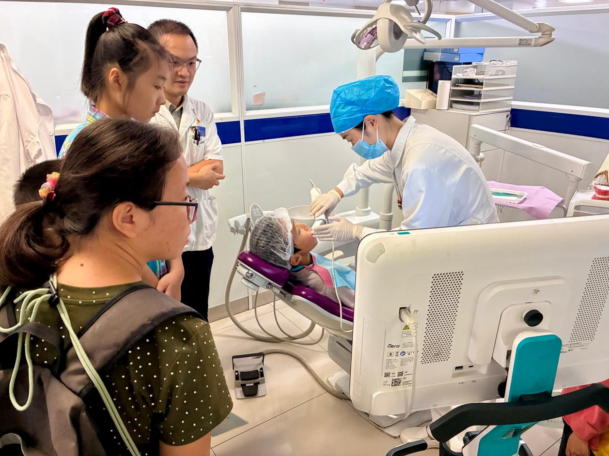 “小科公益寻知记”走进南京口腔健康科普馆